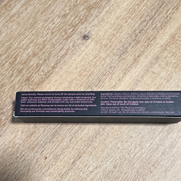 Pleasing Closeness Eau de Parfum Spray - Picture 2 of 3